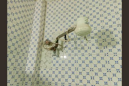 Casa à venda com 341m², 4 quartos e 4 vagas Casa à venda com 341m², 4 quartos e 4 vagasÁrea de Serviço - 1º Pavimento