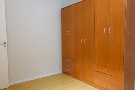 Casa à venda com 341m², 4 quartos e 4 vagas Casa à venda com 341m², 4 quartos e 4 vagasQuarto 2