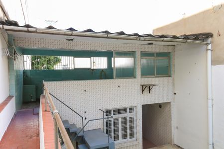 Casa à venda com 341m², 4 quartos e 4 vagas Casa à venda com 341m², 4 quartos e 4 vagasTerraço