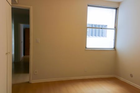 Casa à venda com 341m², 4 quartos e 4 vagas Casa à venda com 341m², 4 quartos e 4 vagas Suite