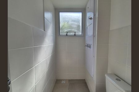 Apartamento à venda com 48m², 2 quartos e 1 vaga Apartamento à venda com 48m², 2 quartos e 1 vagaBanheiro