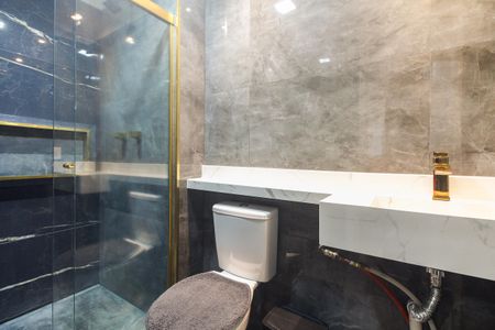 Apartamento para alugar com 70m², 2 quartos e 1 vaga Apartamento para alugar com 70m², 2 quartos e 1 vagaBanheiro Suíte