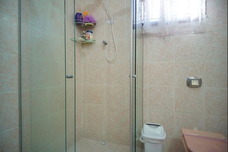 Casa à venda com 265m², 4 quartos e 4 vagasBanheiro Corredor  2