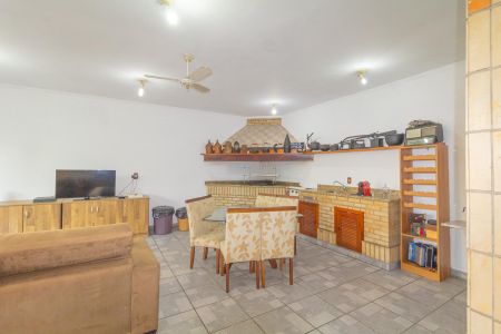 Casa à venda com 235m², 3 quartos e 5 vagasVaranda