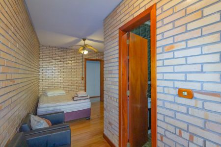 Casa à venda com 235m², 3 quartos e 5 vagasSuíte 1