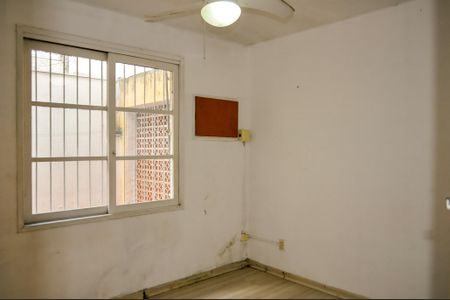 Apartamento à venda com 37m², 1 quarto e sem vagaQuarto