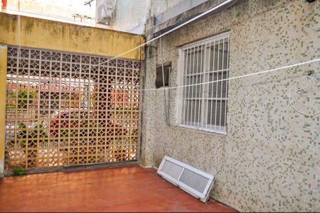 Apartamento à venda com 37m², 1 quarto e sem vagaQuintal