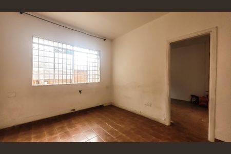 Casa à venda com 211m², 3 quartos e 1 vaga Casa à venda com 211m², 3 quartos e 1 vagaSala