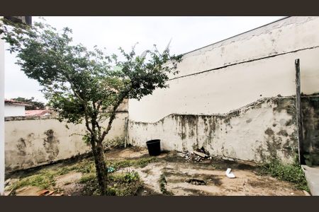 Casa à venda com 211m², 3 quartos e 1 vaga Casa à venda com 211m², 3 quartos e 1 vagaÁrea comum - Quintal fundo