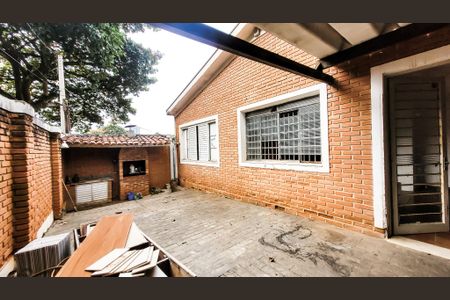 Casa à venda com 211m², 3 quartos e 1 vaga Casa à venda com 211m², 3 quartos e 1 vagaGaragem / Churrasqueira