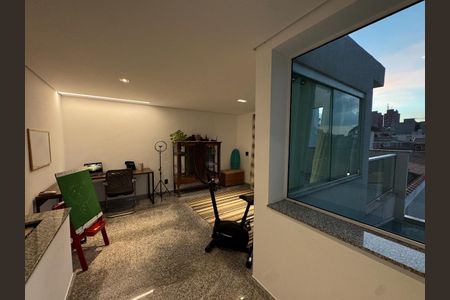 Casa à venda com 430m², 4 quartos e 3 vagasEscritório