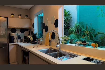 Casa à venda com 430m², 4 quartos e 3 vagasCozinha