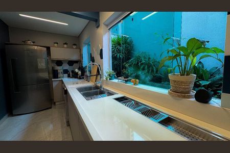 Casa à venda com 430m², 4 quartos e 3 vagasCozinha