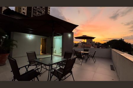 Casa à venda com 430m², 4 quartos e 3 vagasÁrea Externa