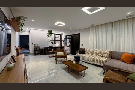 Casa à venda com 430m², 4 quartos e 3 vagasSala de Estar