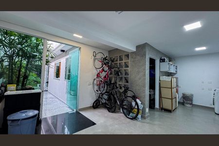 Casa à venda com 430m², 4 quartos e 3 vagasÁrea de Serviço