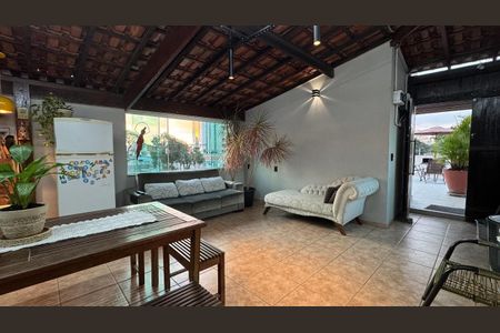 Casa à venda com 430m², 4 quartos e 3 vagasEspaço Gourmet