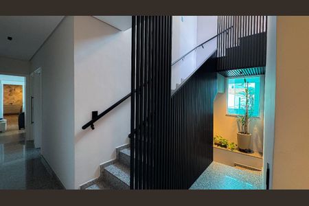 Casa à venda com 430m², 4 quartos e 3 vagasEscada