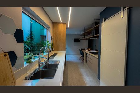 Casa à venda com 430m², 4 quartos e 3 vagasCozinha