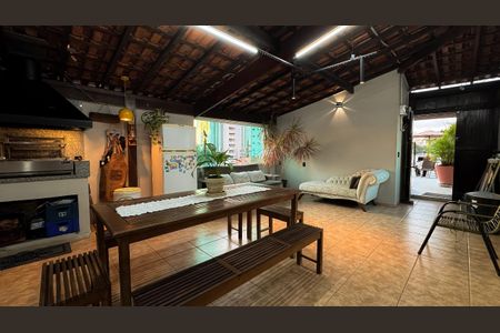 Casa à venda com 430m², 4 quartos e 3 vagasEspaço Gourmet