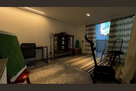 Casa à venda com 430m², 4 quartos e 3 vagasEscritório