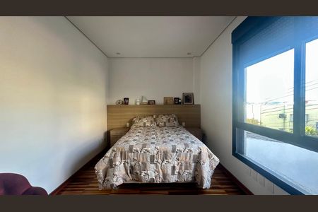 Casa à venda com 192m², 5 quartos e 4 vagasQuarto 