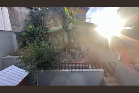 Casa à venda com 192m², 5 quartos e 4 vagasVista quintal 