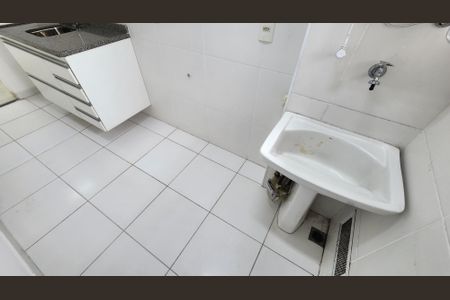 Apartamento para alugar com 76m², 3 quartos e 1 vagaÁrea de Serviço