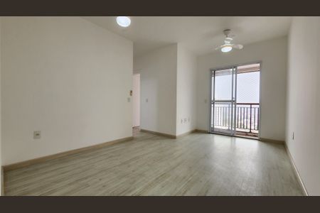 Apartamento para alugar com 76m², 3 quartos e 1 vagaSala