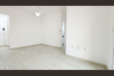 Apartamento para alugar com 76m², 3 quartos e 1 vagaSala