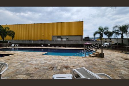 Apartamento para alugar com 76m², 3 quartos e 1 vagaÁrea comum - Piscina