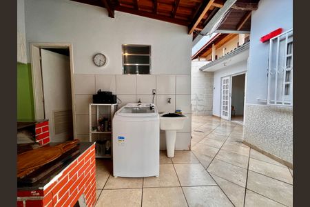 Casa à venda com 127m², 3 quartos e 3 vagasÁrea de Serviço