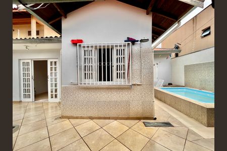 Casa à venda com 127m², 3 quartos e 3 vagasQuintal