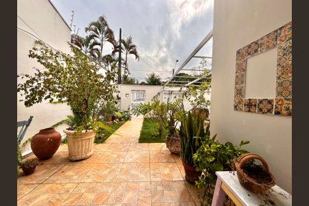 Casa à venda com 127m², 3 quartos e 3 vagasFachada