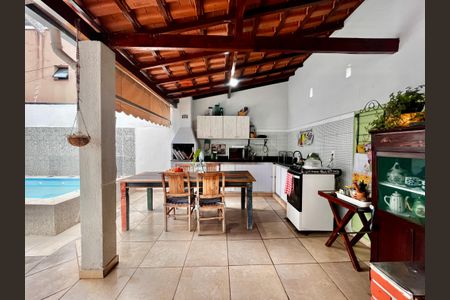 Casa à venda com 127m², 3 quartos e 3 vagasCozinha Externa