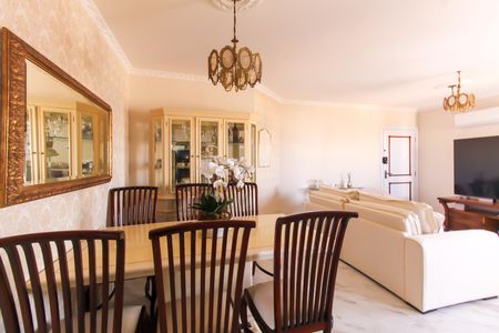 Apartamento à venda com 134m², 3 quartos e 2 vagasSala