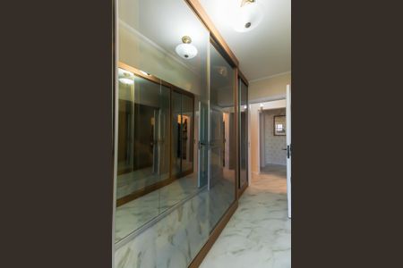 Apartamento à venda com 134m², 3 quartos e 2 vagasCloset da suíte 3