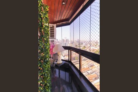 Apartamento à venda com 134m², 3 quartos e 2 vagasQuarto 3 - Suíte