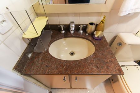 Apartamento à venda com 134m², 3 quartos e 2 vagasBanheiro da Suíte 2