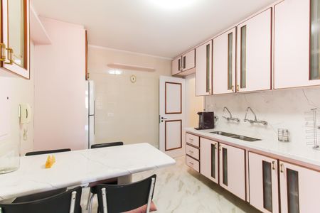 Apartamento à venda com 134m², 3 quartos e 2 vagasCozinha
