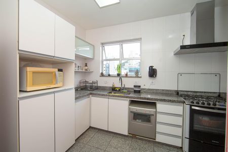 Apartamento à venda com 118m², 3 quartos e 2 vagasCOZINHA