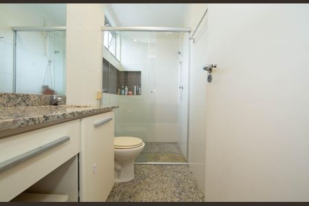 Apartamento à venda com 118m², 3 quartos e 2 vagasBANHEIRO3