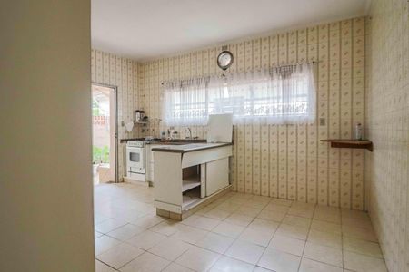 Casa à venda com 254m², 3 quartos e 6 vagasCozinha