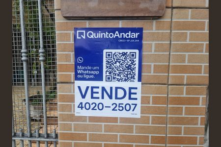 Casa à venda com 254m², 3 quartos e 6 vagasPlaquinha

