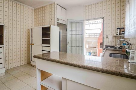 Casa à venda com 254m², 3 quartos e 6 vagasCozinha