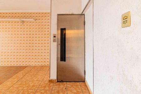Casa à venda com 254m², 3 quartos e 6 vagasGaragem