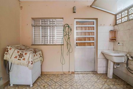 Casa à venda com 254m², 3 quartos e 6 vagasLavanderia / Quintal