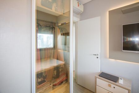 Apartamento à venda com 76m², 2 quartos e 2 vagasQuarto 