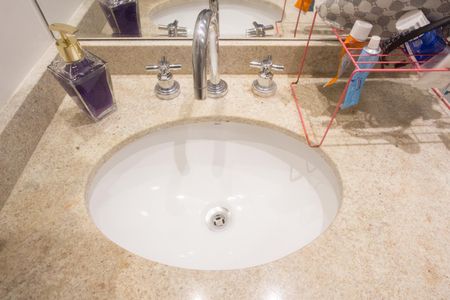 Apartamento à venda com 76m², 2 quartos e 2 vagasBanheiro Social