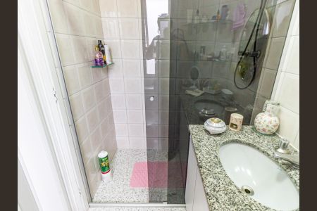 Apartamento à venda com 84m², 3 quartos e 2 vagas Apartamento à venda com 84m², 3 quartos e 2 vagasBanheiro da Suíte